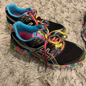 Women’s Asics Gel Noosa Tri 8 Size 9